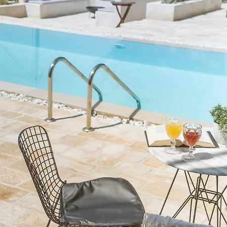 Βίλα Korypho Μπαρμπάτι