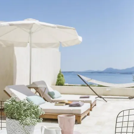 Vilă Korypho Barbati